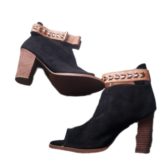 Avon Mark Black Suede Studded Open Toe Ankle Boots- Sz 9 - Picture 1 of 15